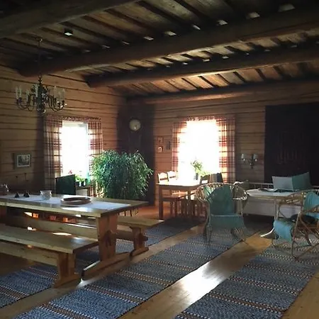 Lomatila Ollila Farm Фермерский дом *